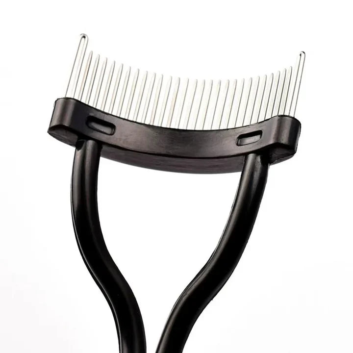 Feiner Wimperntrenner – Perfektes Finish nach der Mascara