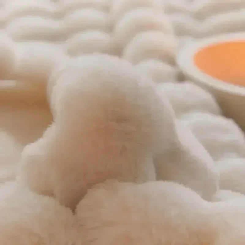 Flauschige Kunstfell-Kuscheldecke für gemütliche Stunden
