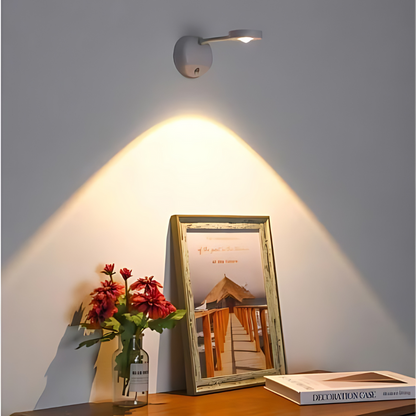 LED-Spotlampe mit Bewegungsmelder und kabelloser Funktion
