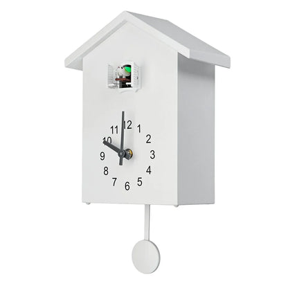 Moderne Kuckucksuhr für Zuhause
