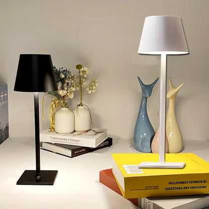 Moderne LED Tischleuchte mit Akku für gemütliche Beleuchtung