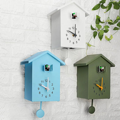 Moderne Kuckucksuhr für Zuhause