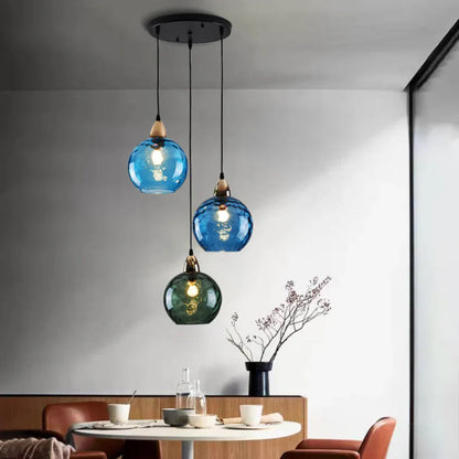 Elegante Dreifach Pendelleuchte im Glas Design mit Farbwechsel