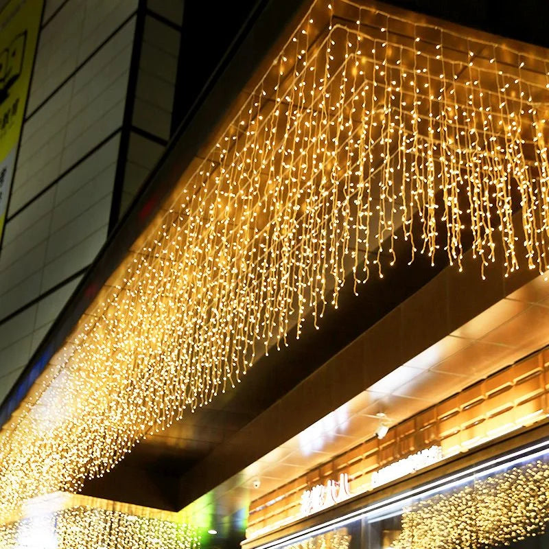 Atmosphärische Eiszapfen-Lichterkette mit Farbwechsel und Fernbedienung