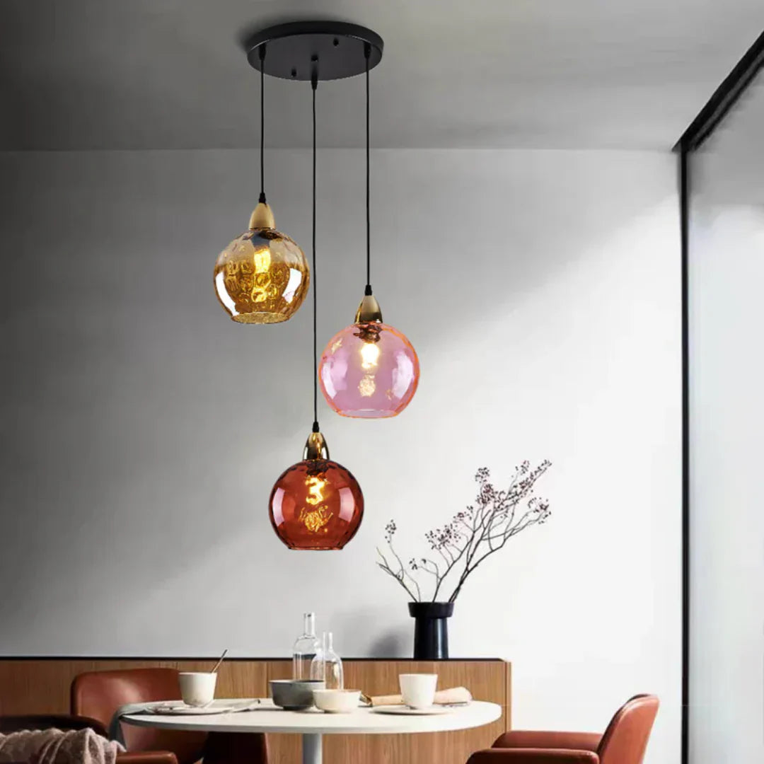 Elegante Dreifach Pendelleuchte im Glas Design mit Farbwechsel