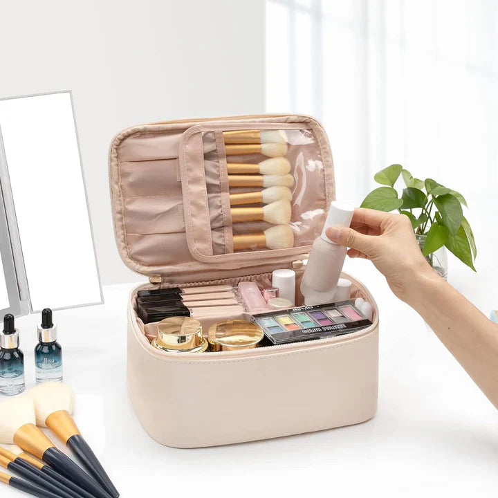 Praktischer Make-Up Organizer für Reisen – mit Fächern und Verteilern für Ordnung