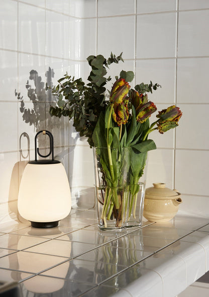 Tragbare LED-Terrassenlampe für stimmungsvolle Beleuchtung