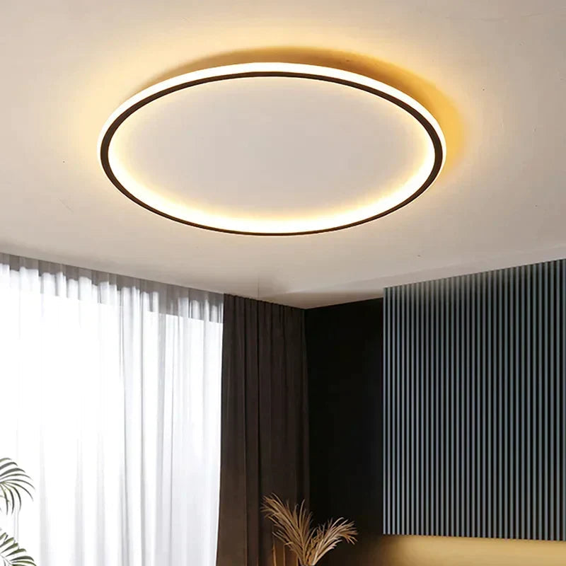 Moderne Runde Deckenlampe im Nordischen Design