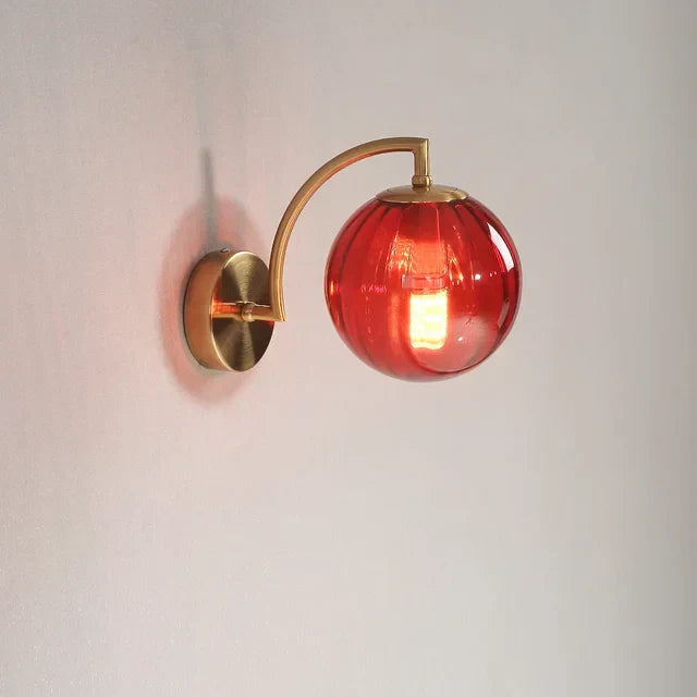 Glaskugel-Wandleuchte im Retro-Design