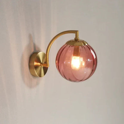Glaskugel-Wandleuchte im Retro-Design