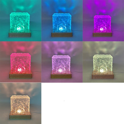 Würfelförmige LED-Tischlampe mit Glasdesign