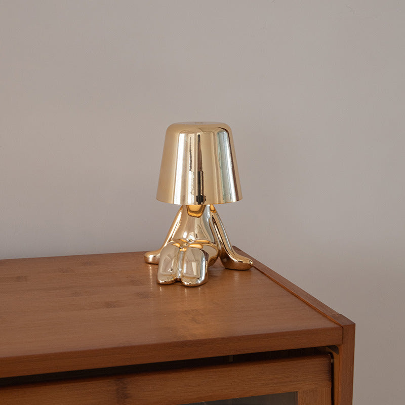 Designer Tischlampe für eine Wohlfühlatmosphäre
