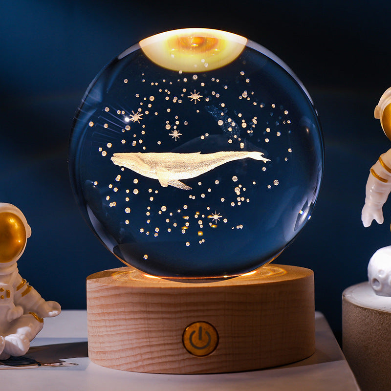 Leuchtende Mondkristallkugel mit Galaxie-Effekt