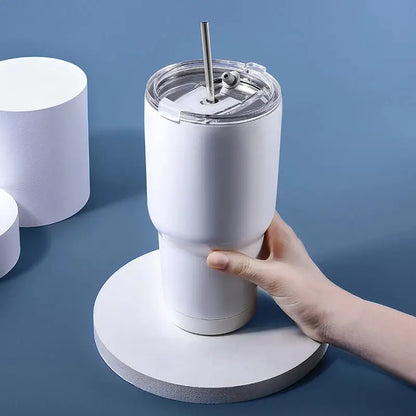 Thermobecher mit Schiebeverschluss und doppelwandiger Isolierung