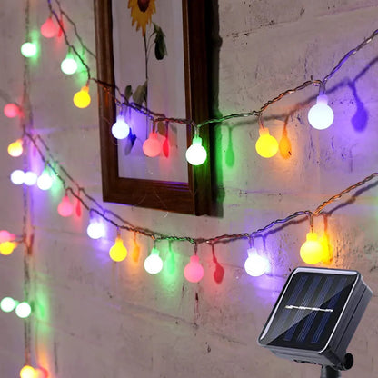 Außen-Lichterkette mit Solarstrom für den Garten