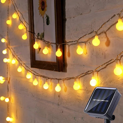 Außen-Lichterkette mit Solarstrom für den Garten