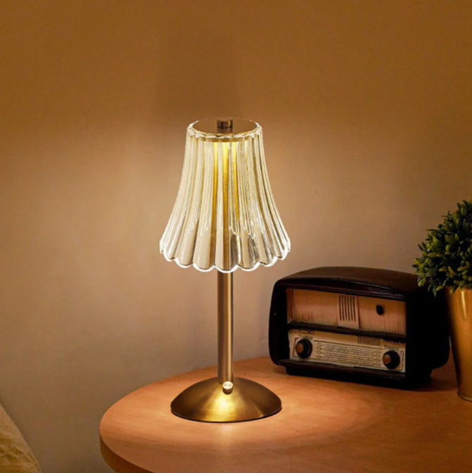 USB-LED-Tischlampe im Retro-Stil – Wiederaufladbar und Praktisch