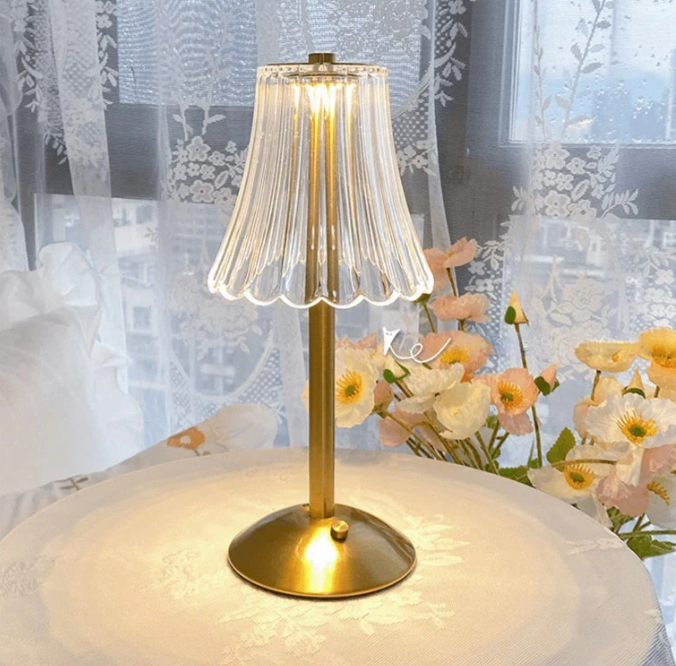 USB-LED-Tischlampe im Retro-Stil – Wiederaufladbar und Praktisch