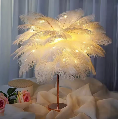 Elegante Federleuchte für moderne Interieurs