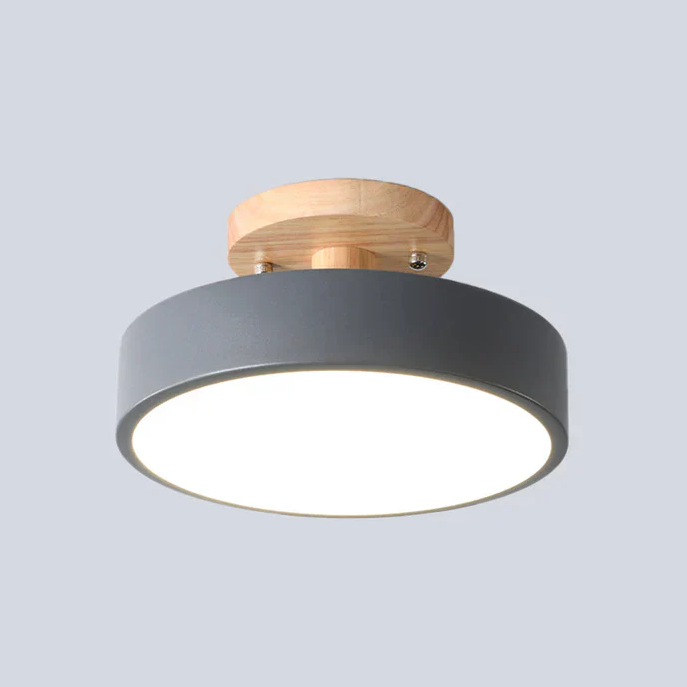 Nordische LED-Deckenleuchte mit Modernem Design und Goldener Akzentbeleuchtung