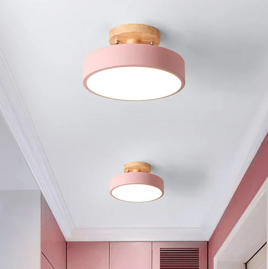 Nordische LED-Deckenleuchte mit Modernem Design und Goldener Akzentbeleuchtung