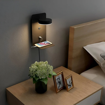 Multifunktionale LED-Wandleuchte mit Ablage und USB