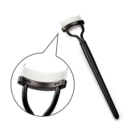 Feiner Wimperntrenner – Perfektes Finish nach der Mascara