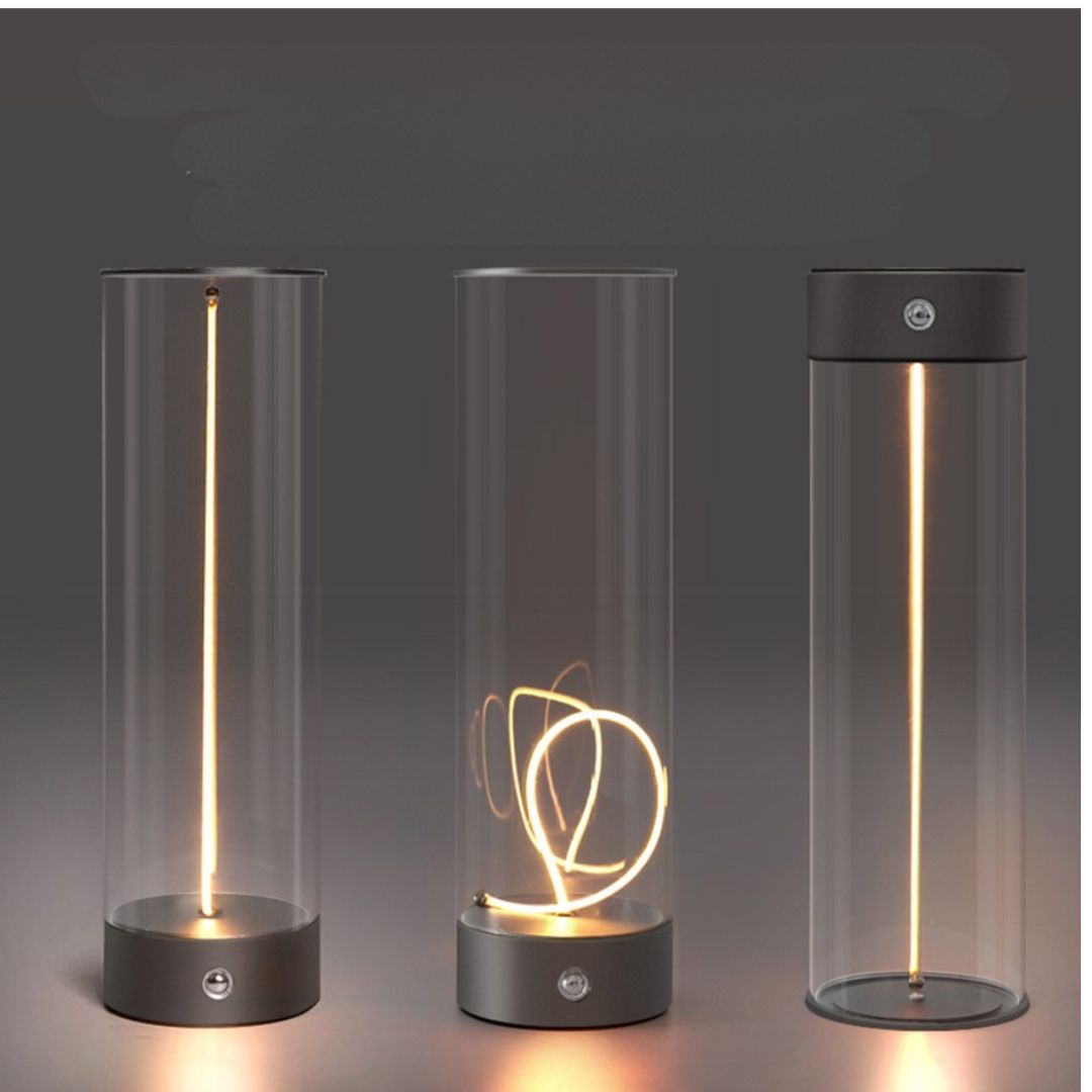 Moderne Schnurlampe mit einzigartigem Design