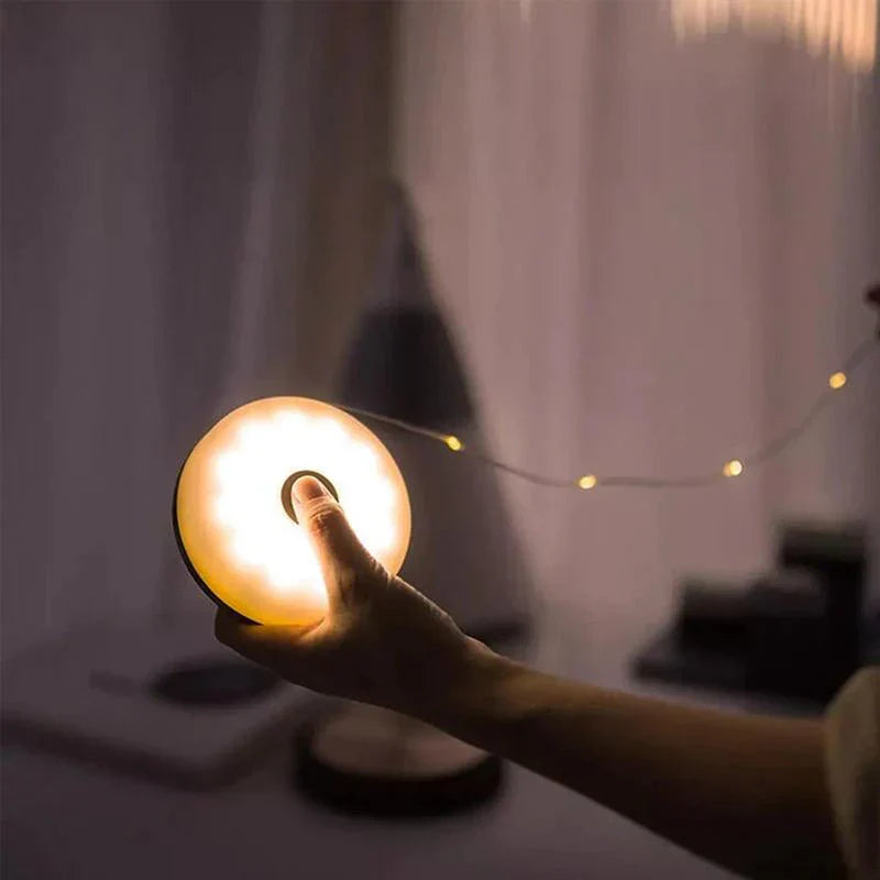 Kompakte Aurora Lichterkette mit USB-Aufladung und flexibler Lichtverteilung