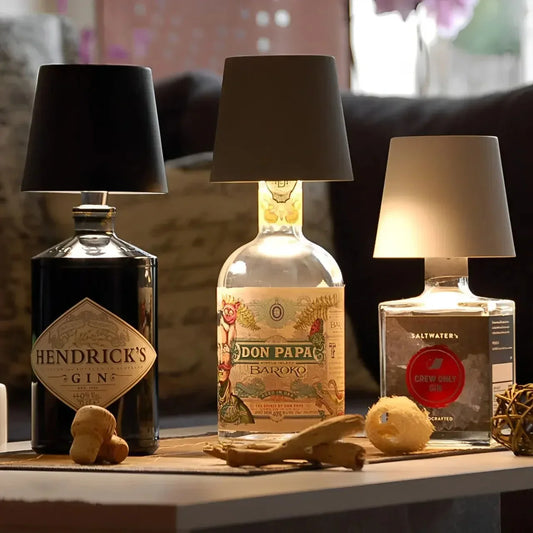 Moderne Flaschen-Lampe im Stilvolles Design