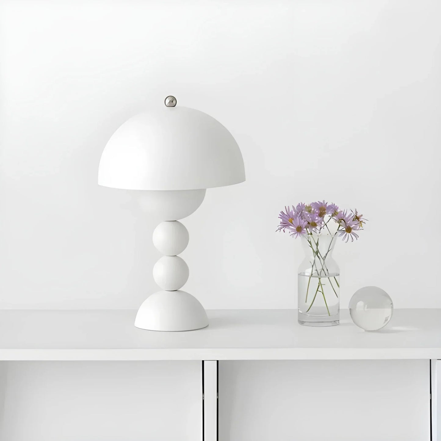 Skandinavische Tischlampe mit Goldakzenten – Moderne Designlampe für Wohnzimmer Schlafzimmer & Büro