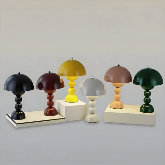 Skandinavische Tischlampe mit Goldakzenten – Moderne Designlampe für Wohnzimmer Schlafzimmer & Büro