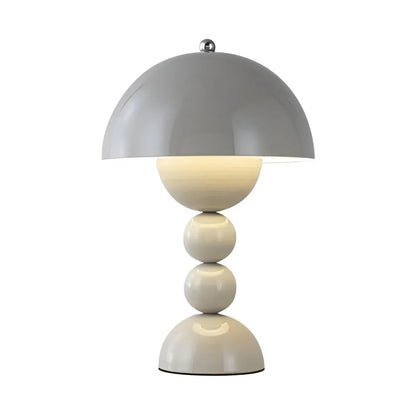 Skandinavische Tischlampe mit Goldakzenten – Moderne Designlampe für Wohnzimmer Schlafzimmer & Büro