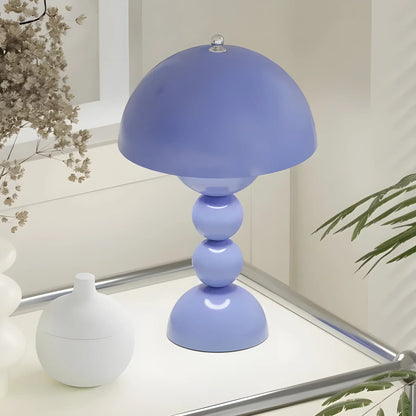 Skandinavische Tischlampe mit Goldakzenten – Moderne Designlampe für Wohnzimmer Schlafzimmer & Büro